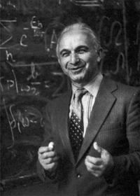 Professor Efim Fradkin